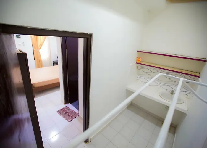 Pararaton Homestay Pensión